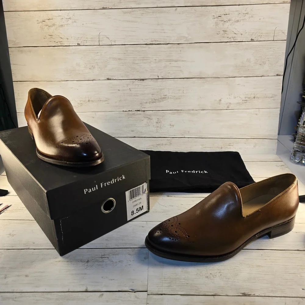 New Paul Fredrick Mens Camel Brown Burnished Leather Medallion Loafers 8.5M